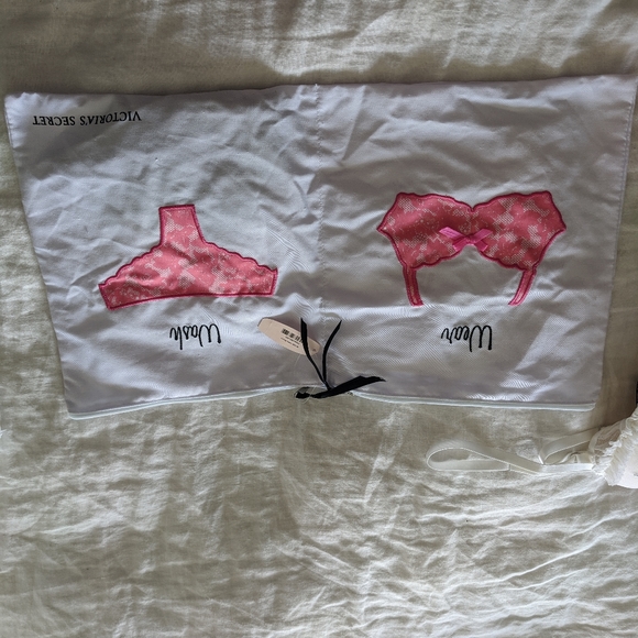 Intimates bag - Picture 2 of 2